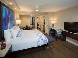 Lido Beach Resort