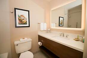 DoubleTree by Hilton Spokane City Center