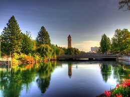 DoubleTree by Hilton Spokane City Center