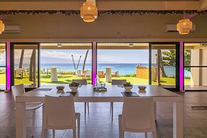 Royal Lahaina Resort & Bungalows