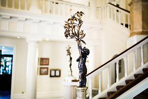 The Angel Hotel