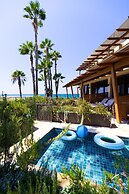 Dan Accadia Hotel