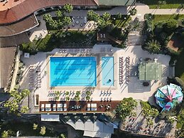 Dan Accadia Hotel
