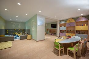 Dan Accadia Hotel