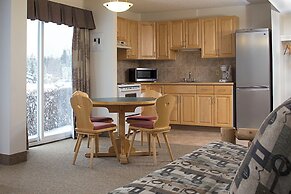 Rocky Mountain Ski Lodge