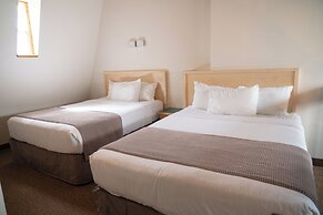 Rocky Mountain Ski Lodge