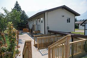 Rocky Mountain Ski Lodge