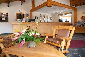 Rocky Mountain Ski Lodge