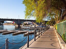 London Bridge Resort