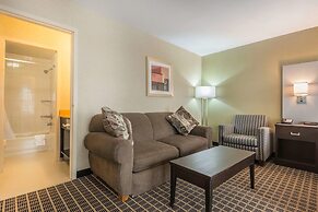 Quality Inn & Suites Downtown Windsor
