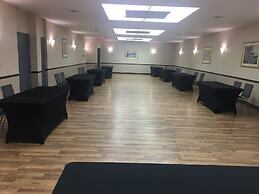 Quality Inn & Suites Downtown Windsor