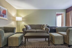 Quality Inn & Suites Downtown Windsor
