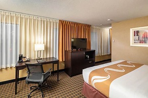 Quality Inn & Suites Downtown Windsor