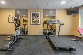 Quality Inn & Suites Downtown Windsor