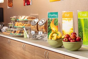 Quality Inn & Suites Downtown Windsor