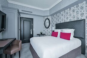Maison Astor Paris, Curio Collection by Hilton