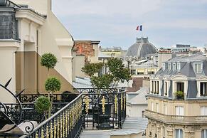 Maison Astor Paris, Curio Collection by Hilton