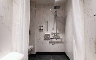 Maison Astor Paris, Curio Collection by Hilton