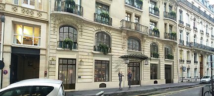 Maison Astor Paris, Curio Collection by Hilton