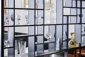Maison Astor Paris, Curio Collection by Hilton