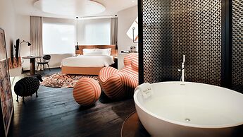 Naumi Hotel Singapore