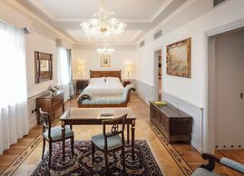 Due Torri Hotel