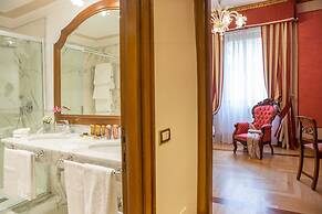 Due Torri Hotel