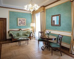 Due Torri Hotel