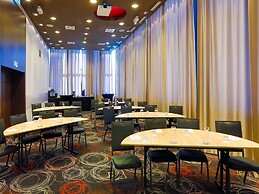 Mercure Warszawa Grand
