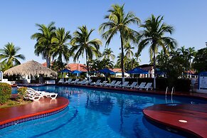 Qualton Club Ixtapa - All Inclusive