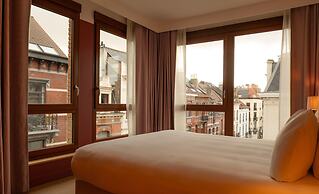 9Hotel Chelton