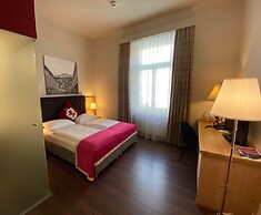 Villa Carlton - Adults Only
