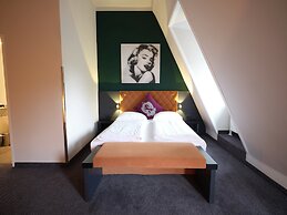 Villa Carlton - Adults Only