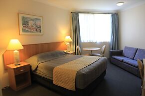 Charbonnier Motor Inn