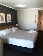 Airport Heritage Motel