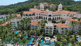 Grand Isla Navidad Golf & Spa Resort with Marina