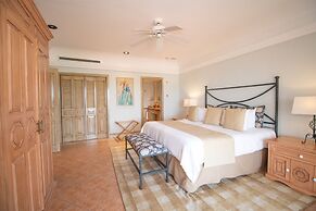 Grand Isla Navidad Golf & Spa Resort with Marina