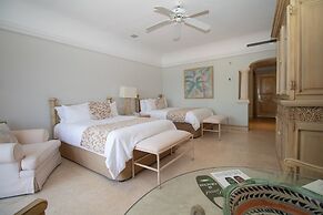 Grand Isla Navidad Golf & Spa Resort with Marina