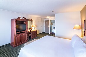 Ramada by Wyndham Thunder Bay Airlane Hotel