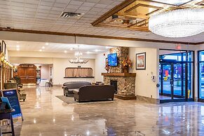 Ramada by Wyndham Thunder Bay Airlane Hotel