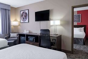 Ramada by Wyndham Thunder Bay Airlane Hotel
