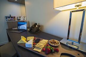 Point Hotel