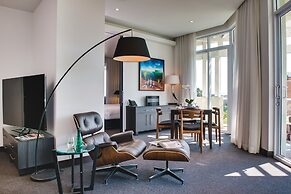 Point Hotel