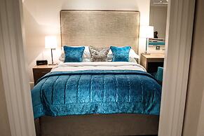 Alexander House And Utopia Spa