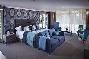 Alexander House And Utopia Spa