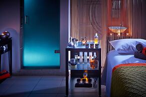 Alexander House And Utopia Spa