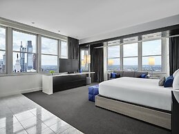 Loews Philadelphia Hotel
