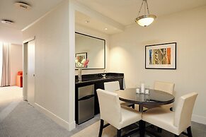 Loews Philadelphia Hotel