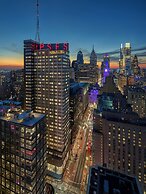 Loews Philadelphia Hotel