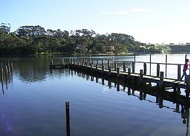 Bellevue on the Lakes